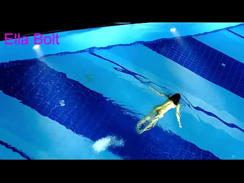 ❤️ لا أستطيع التوقف عن المشاهدة ، تم القبض على شقراء شابة تسبح عارية في مسبح منتجع ELLA BOLT عند٪ ar.bestsexporno.ru٪